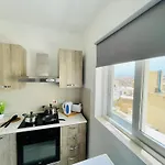 2br Comfort By Holi